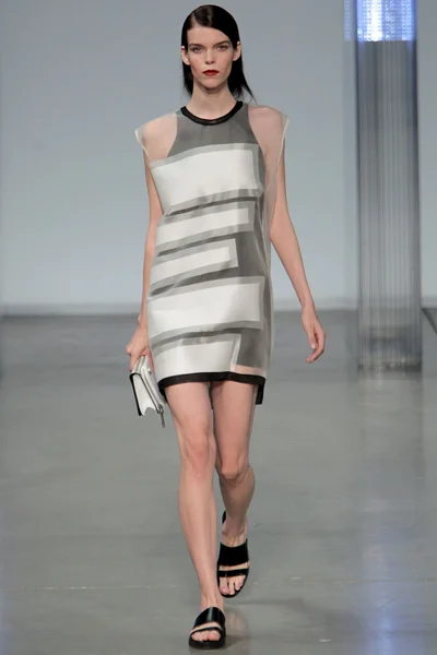 Look 3